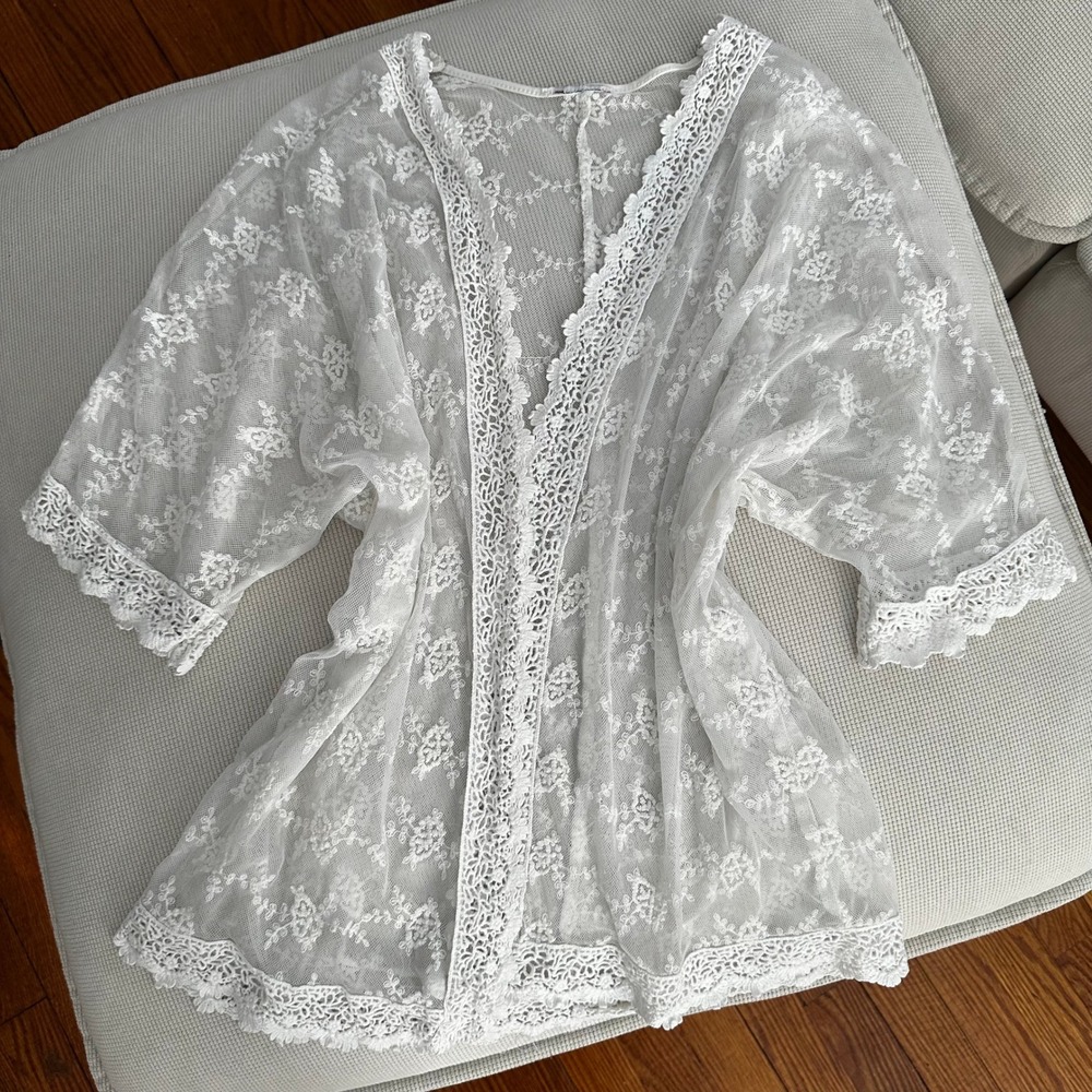 Sheer Floral Lace‎ Kimono Cardigan with Open Front
